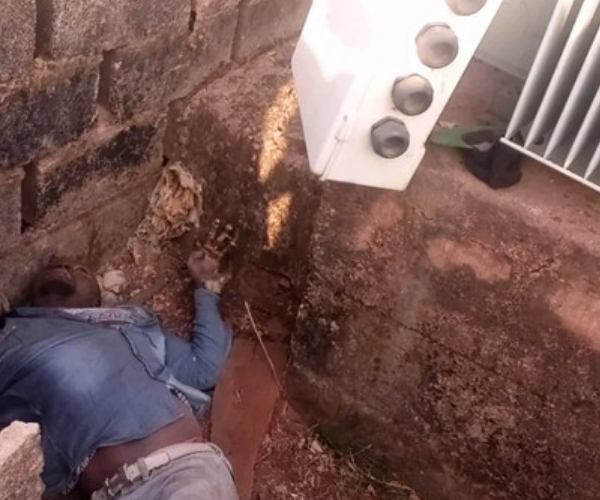 Man Electrocuted While Trying To Steal Transformer In Ede-oballa Nsukka (video)