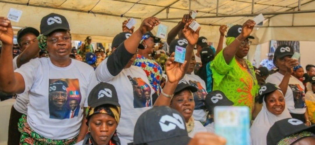 Lagos Yam Traders Drum Support For Tinubu, Sanwo-olu (photos)