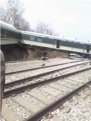 BREAKING: Many passengers left trapped in the forest as Warri-Itakpe train derails