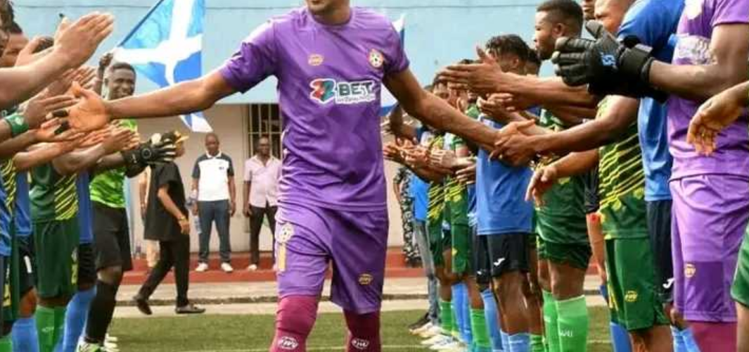 Dele Aiyenugba Honoured On Enyimba International FC Return