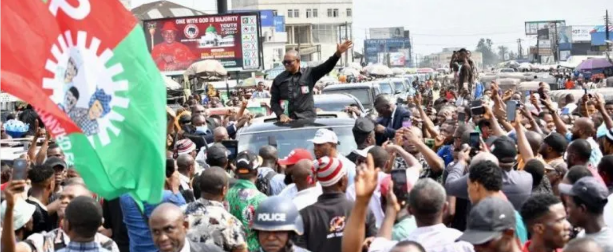 Crowd As Peter Obi Campaigns On The Streets Of Aba (Video)