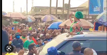 Photos Of Margaret Obi Campaigning In Ikot Ekpene Market